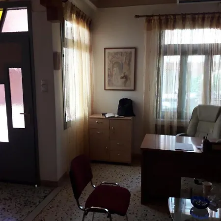 Nefeli β'οροφος * Rethymno